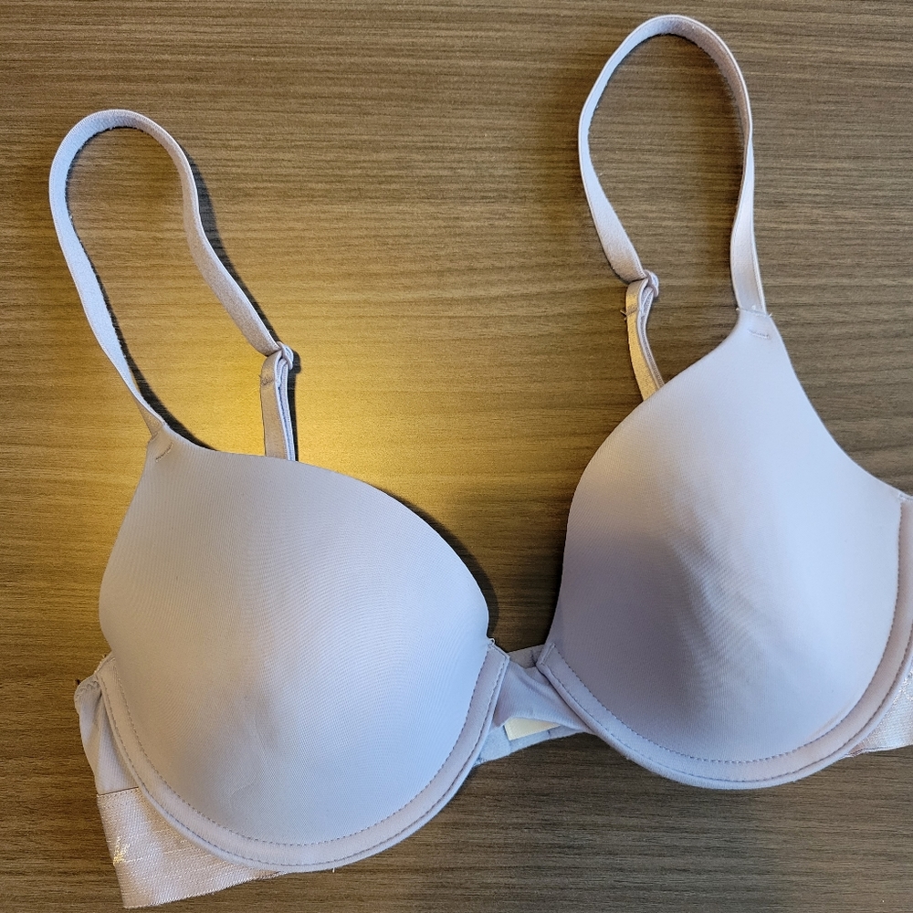 Pink Victoria Secret bra
